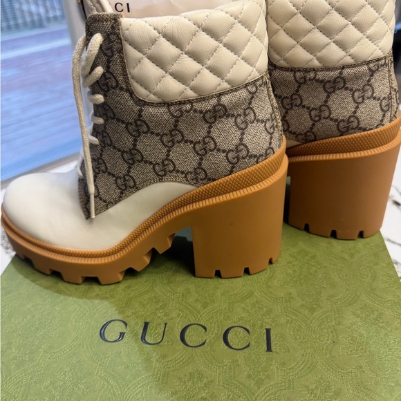 Gucci Women's Platform Lace-Up Boots in Cream and Brown - Picture 6 of 14